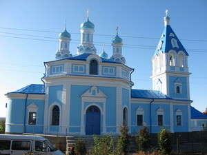 Отправляемся в осеннюю экскурсию по церквям Харьковской области 