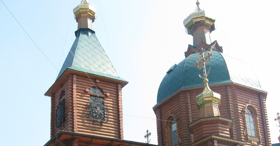 Харьковские храмы охраняют прихожане