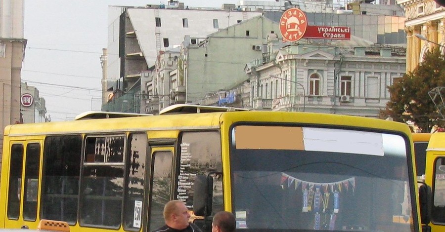 Маршрутки под угрозой: С начала года в ДТП погибло 17 пассажиров автобусов