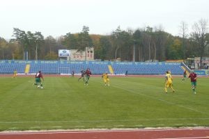 Харьковские чиновники обыграли в футбол львовских коллег 