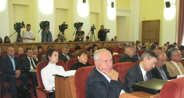 Депутатам горсовета купят планшетов на 1,6 млн гривен