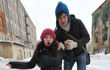 Снег в Харькове: в травмпунктах – аншлаг, на дорогах - пробки