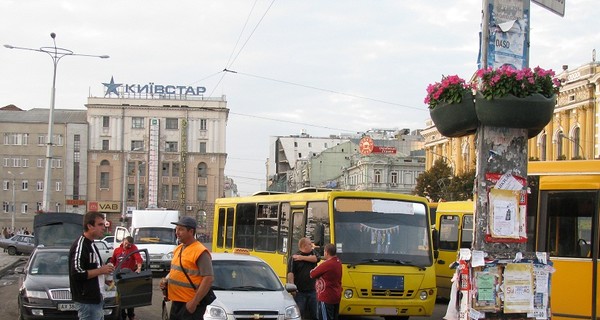 Автобусы признали самым опасным транспортом в Харькове