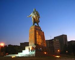 В Харькове коммунистам предложили купить памятник Ленину