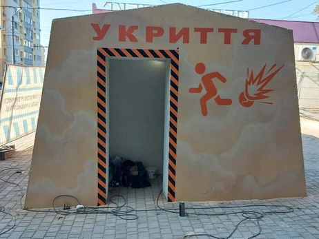В Харькове появилась первая остановка-укрытие 