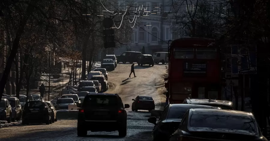 В Киеве появились скверы Дмитрия «Да Винчи» и Николая Мозгового