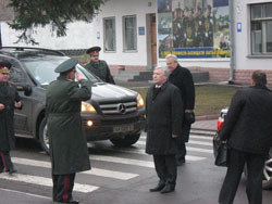 Ехануров открыл центр подготовки сержантов 
