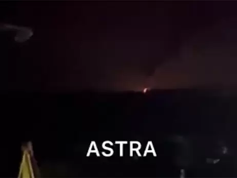 В России раздались взрывы в Смоленской области, горят два 